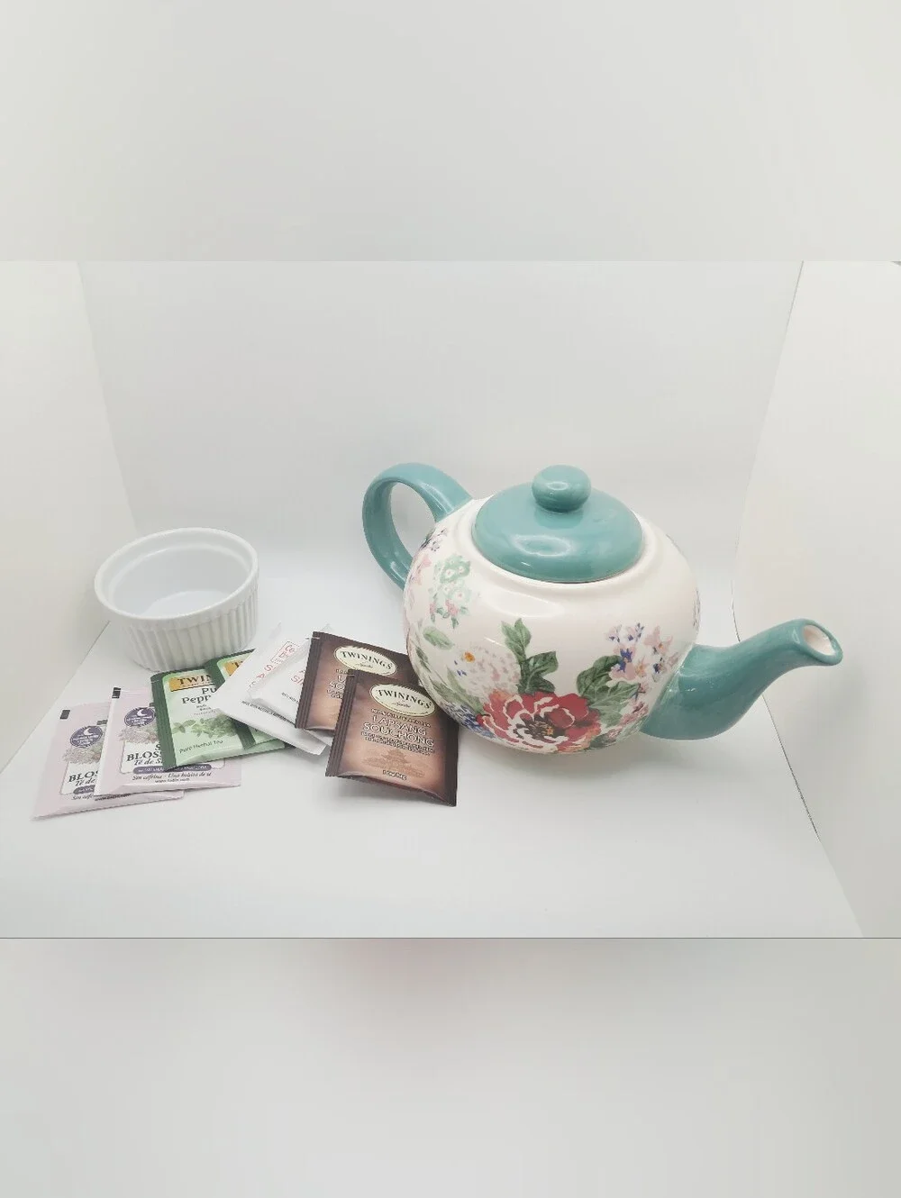 Pioneer Woman Country Garden Floral Ceramic Teapot & Ramakin with Assorted Tea